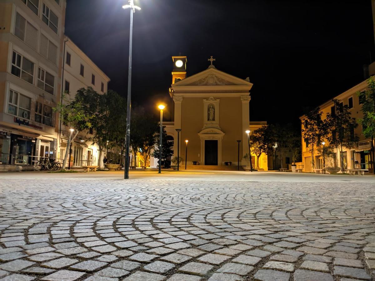 Piazza Duomo Deluxe Hotel Cecina  Exterior photo